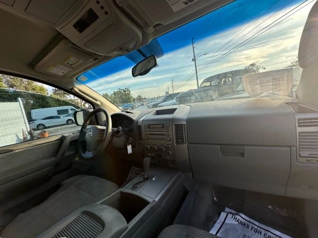 2005 Nissan Armada - Image 12 of 14