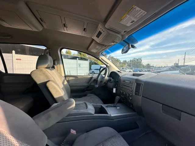 2005 Nissan Armada - Image 11 of 14
