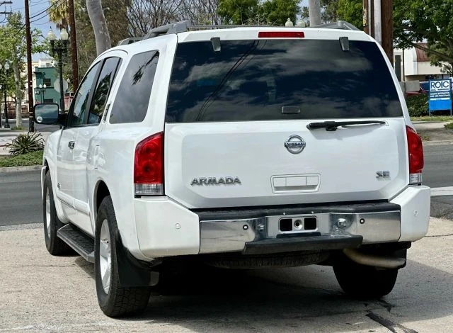 2005 Nissan Armada - Image 8 of 21
