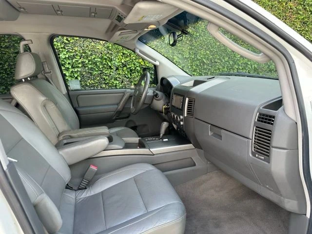 2005 Nissan Armada - Image 19 of 21