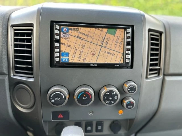 2005 Nissan Armada - Image 17 of 21