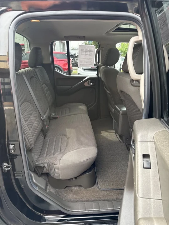 2005 Nissan Frontier 2nd Gen - Image 14 of 18