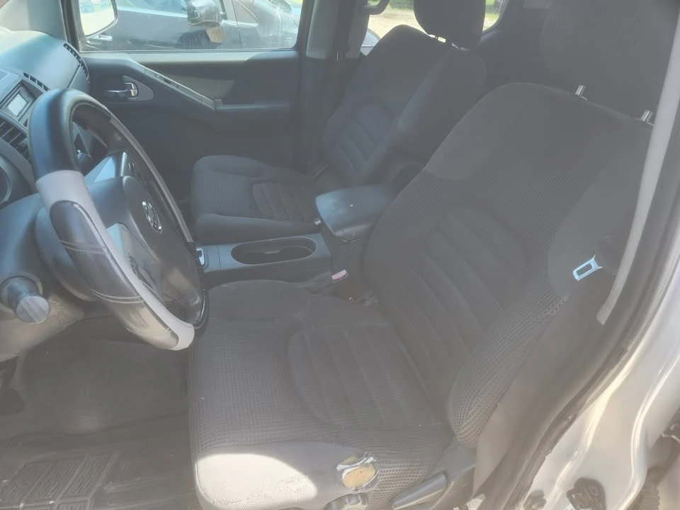 2005 Nissan Frontier 2nd Gen - Image 6 of 11