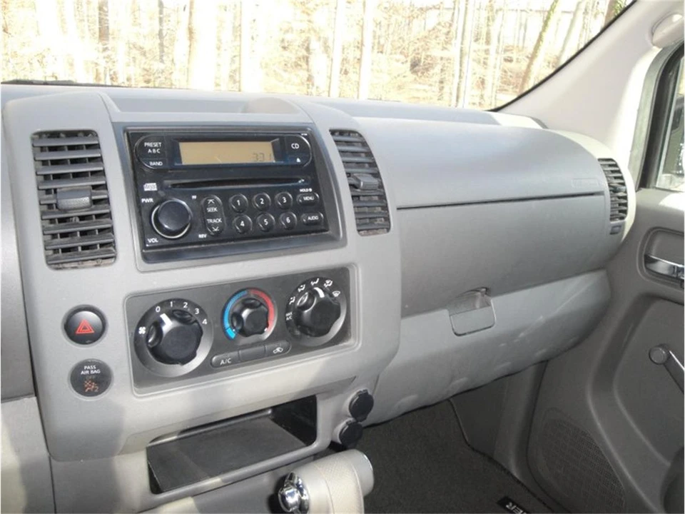2005 Nissan Frontier 2nd Gen - Image 19 of 28