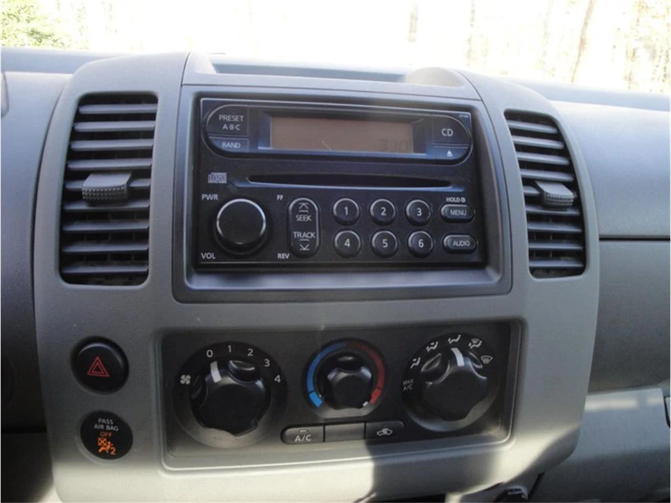 2005 Nissan Frontier 2nd Gen - Image 20 of 28