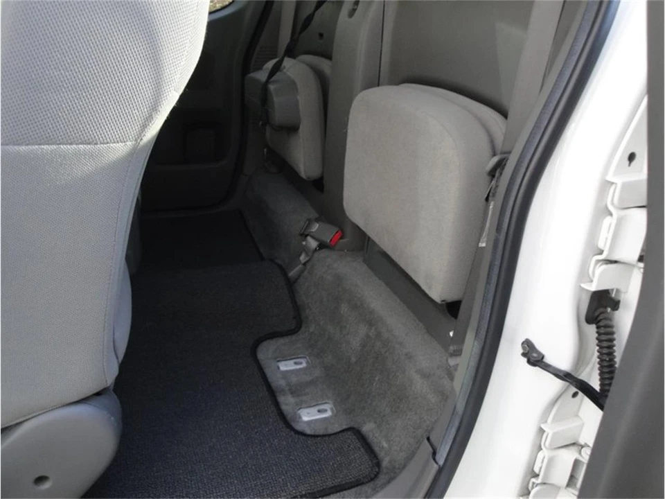 2005 Nissan Frontier 2nd Gen - Image 23 of 28
