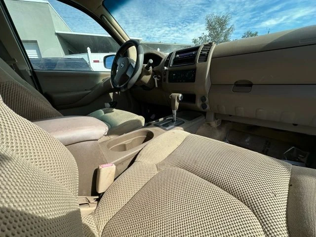 2005 Nissan Frontier 2nd Gen - Image 10 of 12