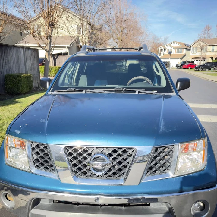 2005 Nissan Frontier 2nd Gen - Image 2 of 7