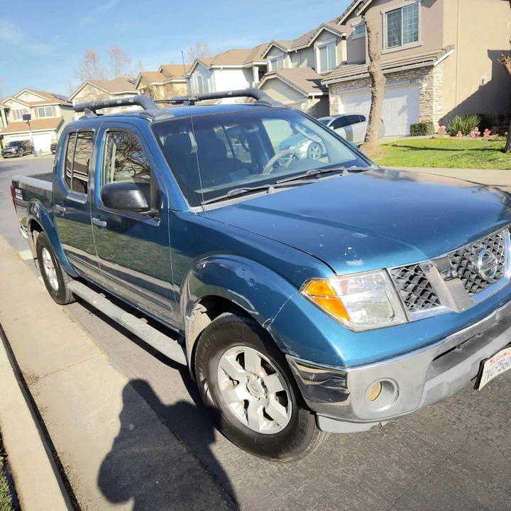 2005 Nissan Frontier 2nd Gen - Image 3 of 7
