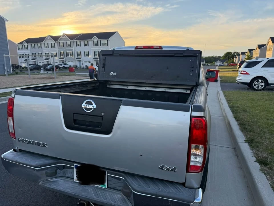 2005 Nissan Frontier 2nd Gen - Image 5 of 16