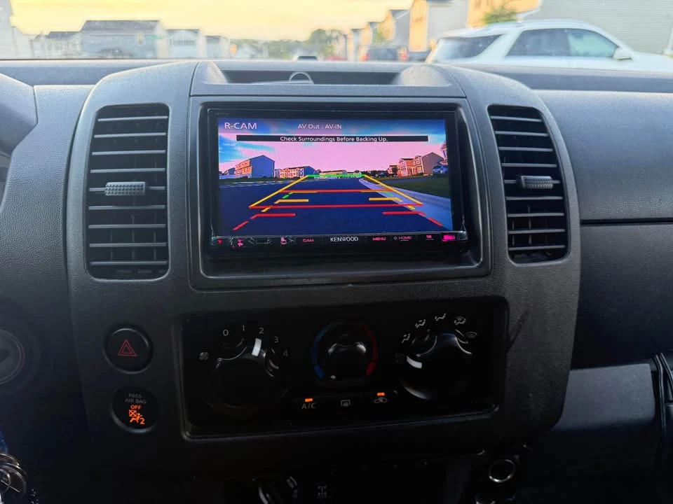 2005 Nissan Frontier 2nd Gen - Image 13 of 16