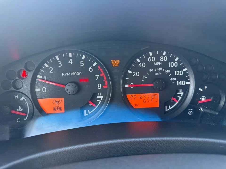 2005 Nissan Frontier 2nd Gen - Image 12 of 16