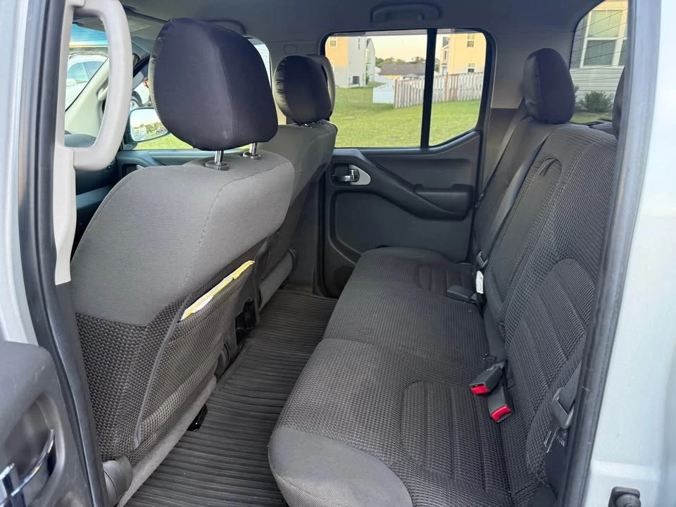 2005 Nissan Frontier 2nd Gen - Image 8 of 16