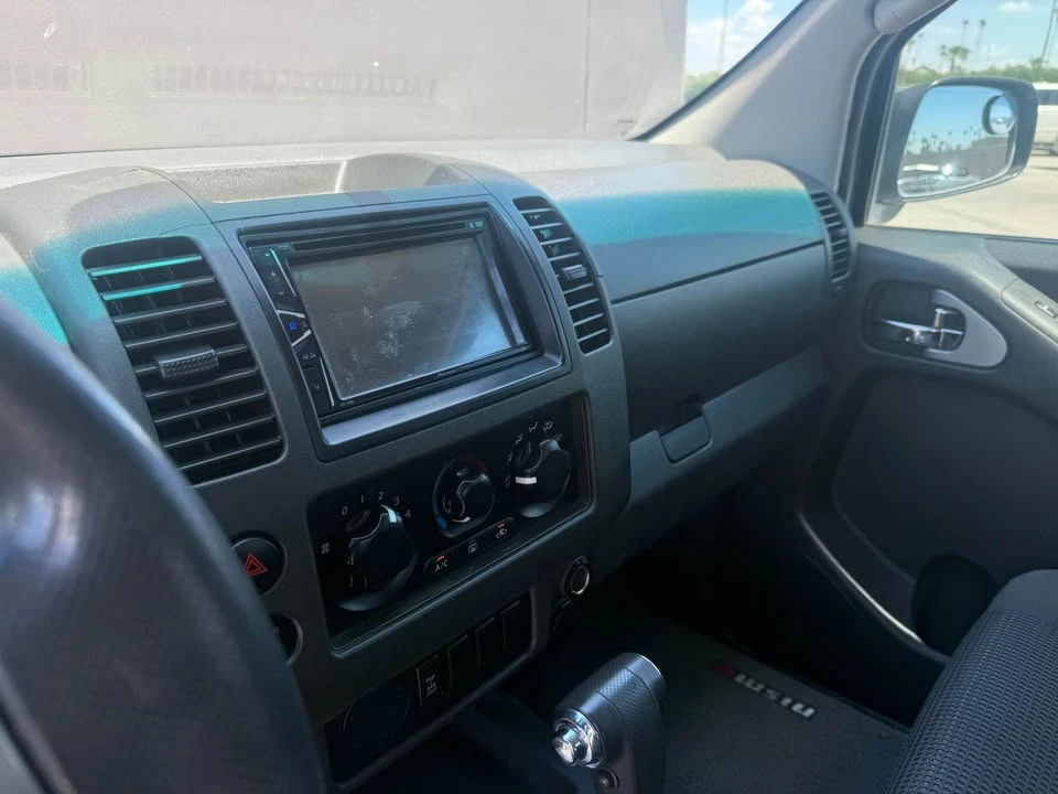2005 Nissan Frontier 2nd Gen - Image 10 of 14