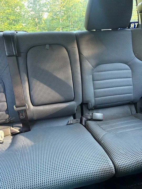 2005 Nissan Frontier 2nd Gen - Image 7 of 13
