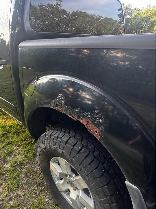 2005 Nissan Frontier 2nd Gen - Image 9 of 10