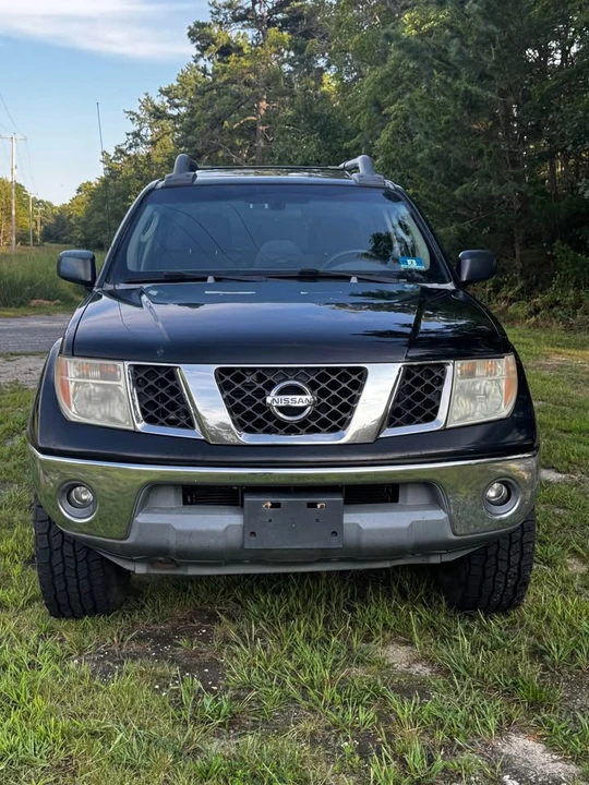 2005 Nissan Frontier 2nd Gen - Image 3 of 10