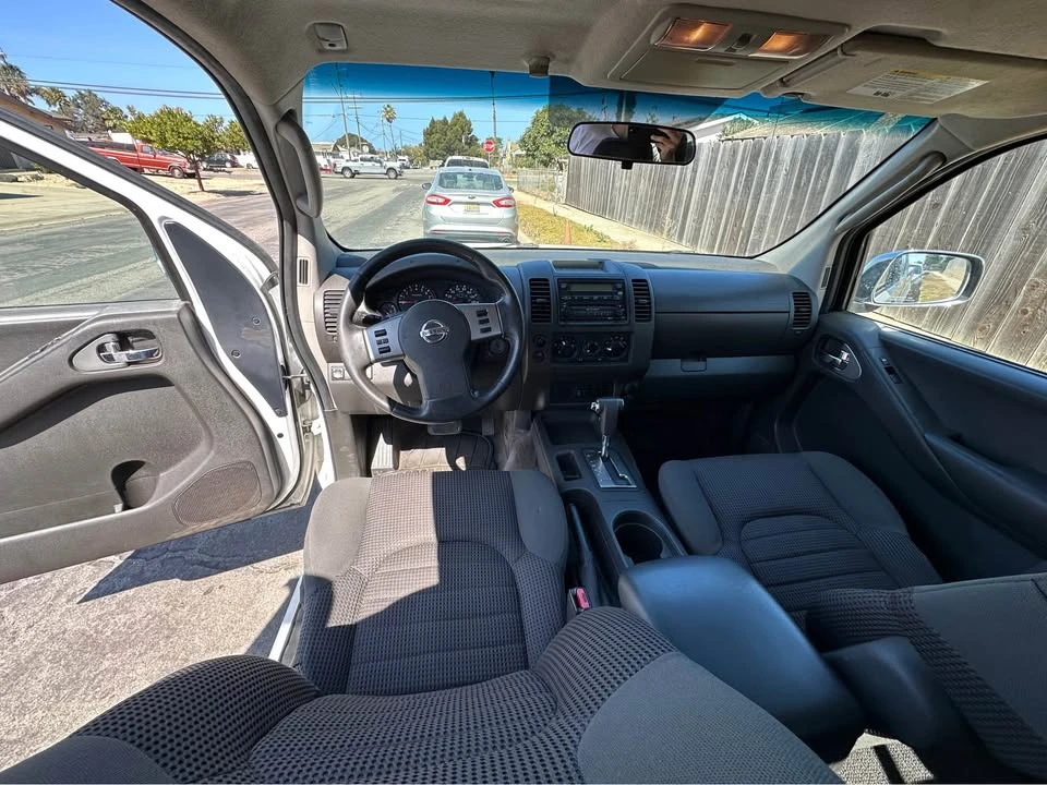 2005 Nissan Frontier 2nd Gen - Image 11 of 17