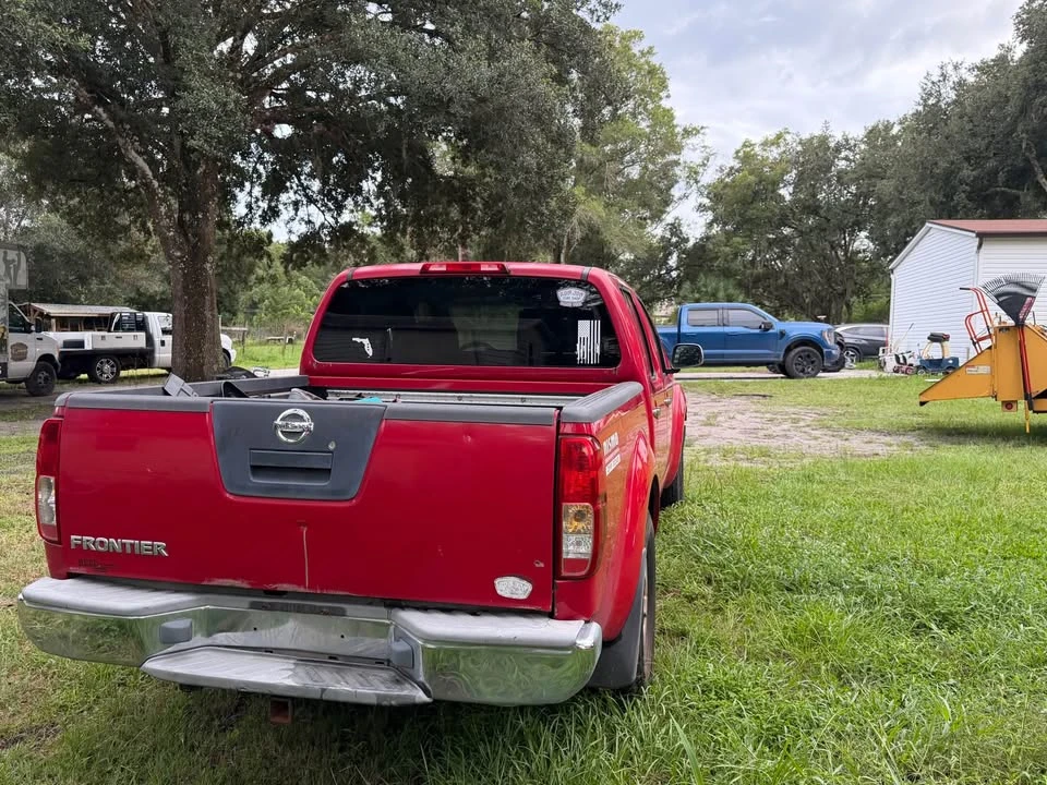 2005 Nissan Frontier 2nd Gen - Image 3 of 5