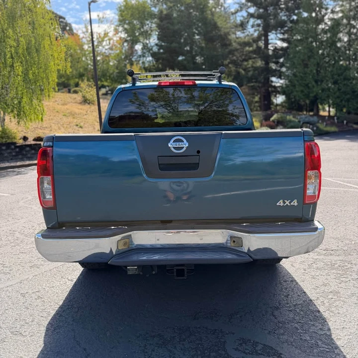 2005 Nissan Frontier 2nd Gen - Image 5 of 11