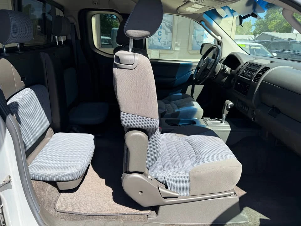 2005 Nissan Frontier 2nd Gen - Image 12 of 12