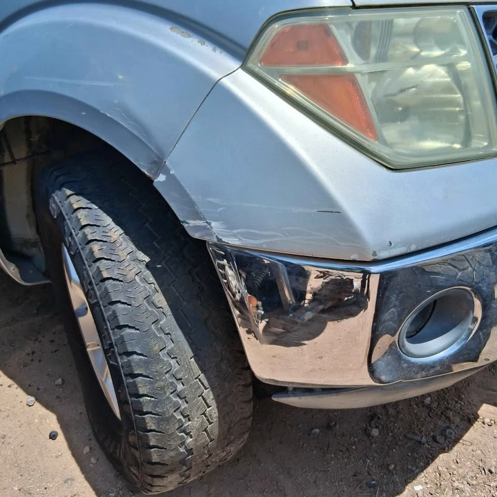 2005 Nissan Frontier 2nd Gen - Image 10 of 19