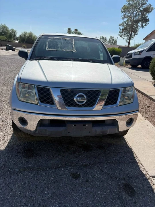 2005 Nissan Frontier 2nd Gen - Image 2 of 19