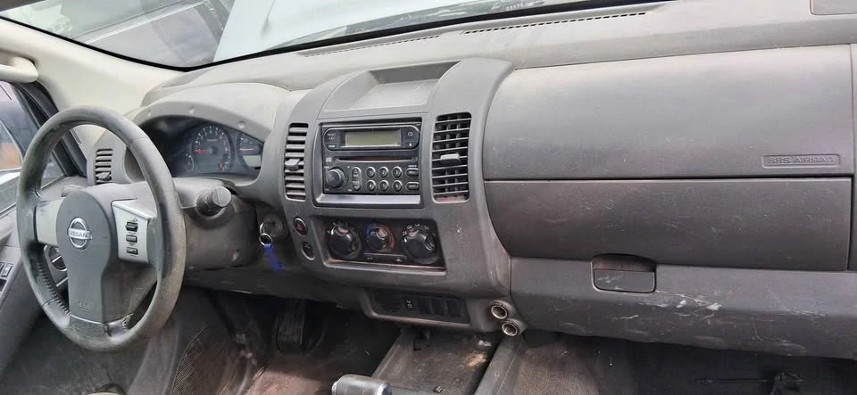 2005 Nissan Frontier 2nd Gen - Image 15 of 19