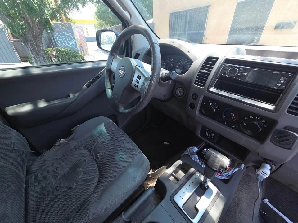 2005 Nissan Frontier 2nd Gen - Image 6 of 8