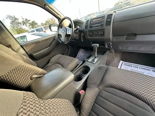 2005 Nissan Frontier 2nd Gen - Image 10 of 12