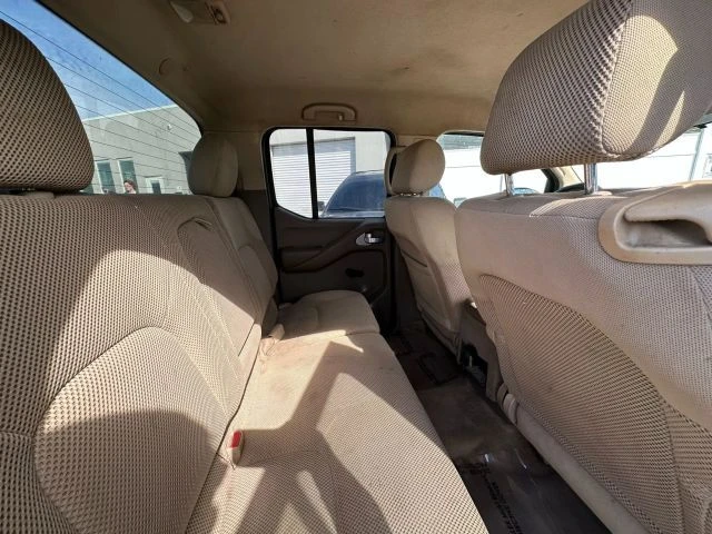 2005 Nissan Frontier 2nd Gen - Image 11 of 12