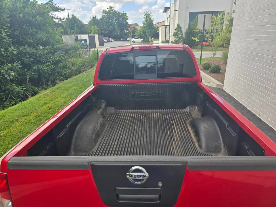 2005 Nissan Frontier 2nd Gen - Image 6 of 21