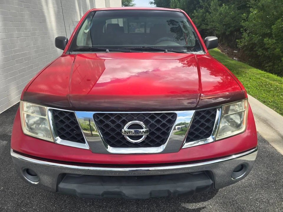 2005 Nissan Frontier 2nd Gen - Image 2 of 21