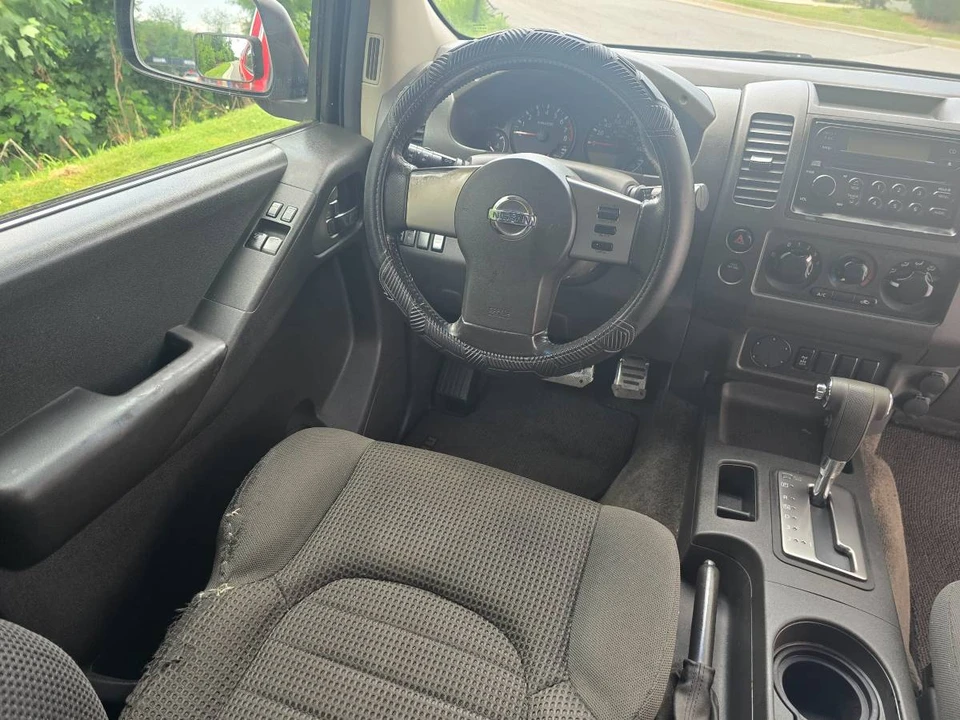 2005 Nissan Frontier 2nd Gen - Image 14 of 21