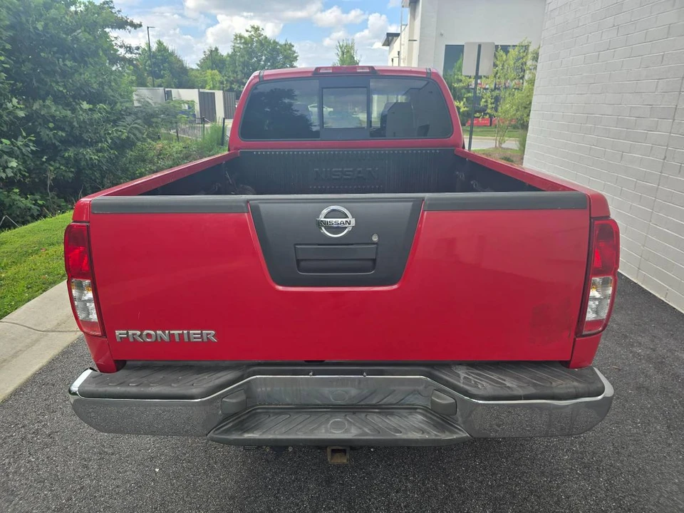 2005 Nissan Frontier 2nd Gen - Image 5 of 21