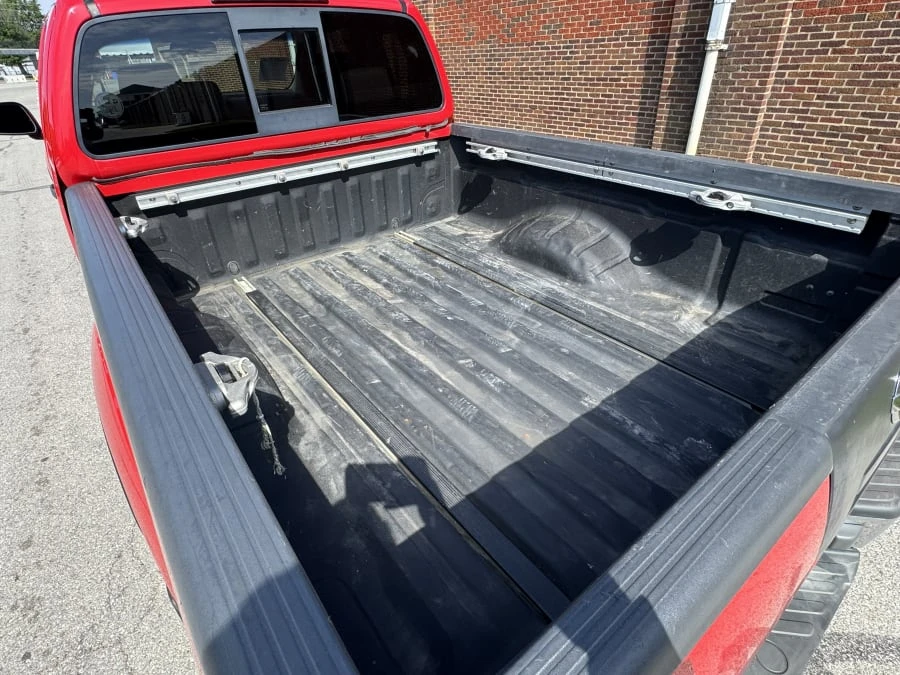 2005 Nissan Frontier 2nd Gen - Image 9 of 9