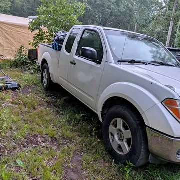 2005 Nissan Frontier Nismo Pickup 2D 6 ft