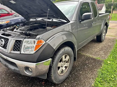 2005 Nissan Frontier Nismo Pickup 4D 5 ft