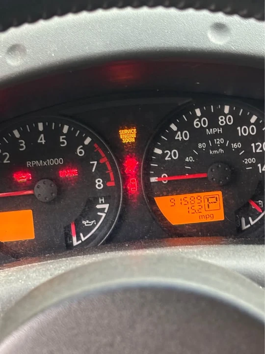 2005 Nissan Frontier 2nd Gen - Image 2 of 11