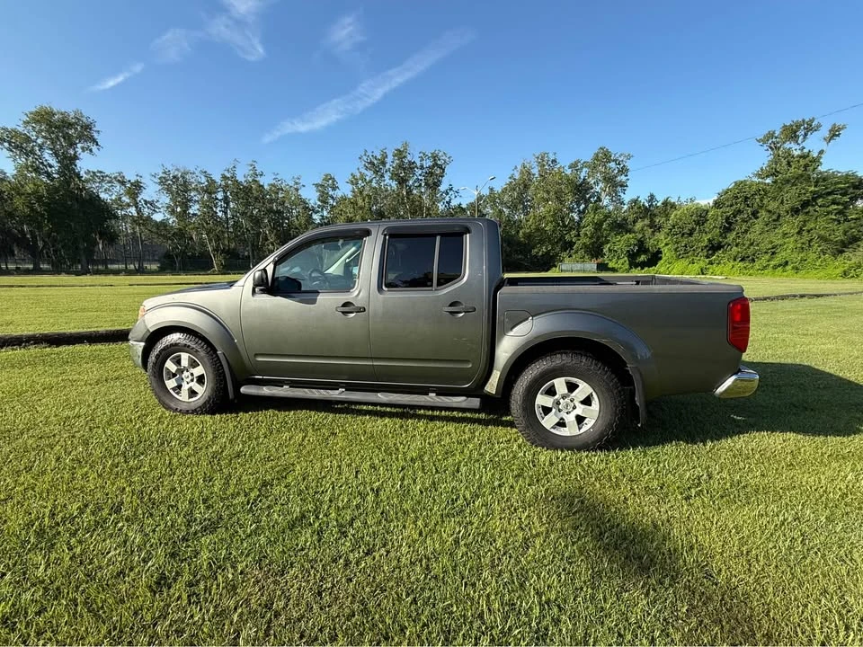 2005 Nissan Frontier 2nd Gen - Image 3 of 18