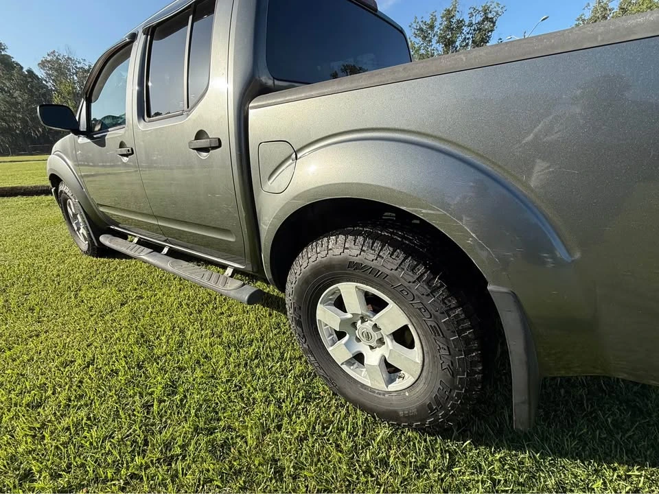 2005 Nissan Frontier 2nd Gen - Image 4 of 18