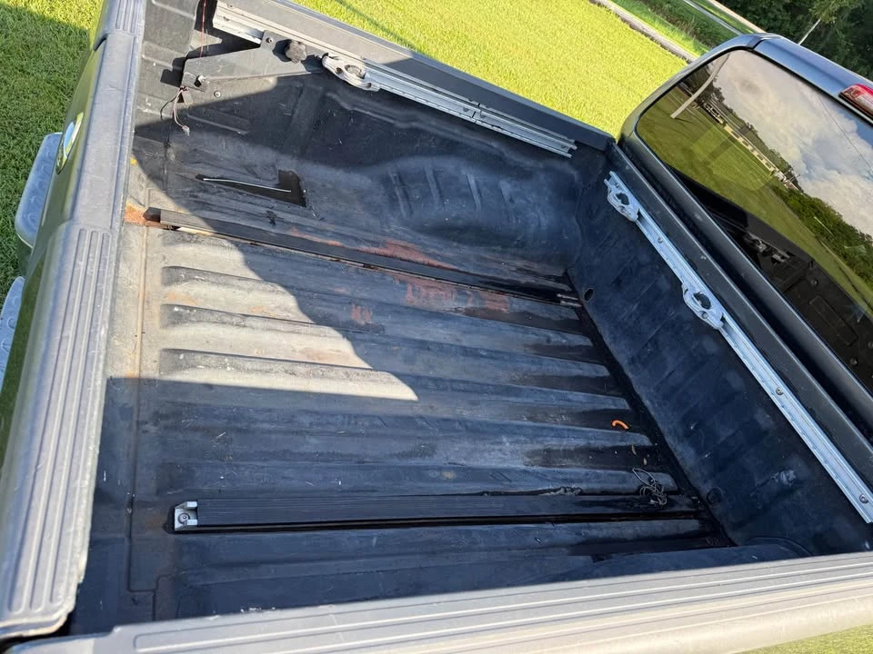 2005 Nissan Frontier 2nd Gen - Image 15 of 18