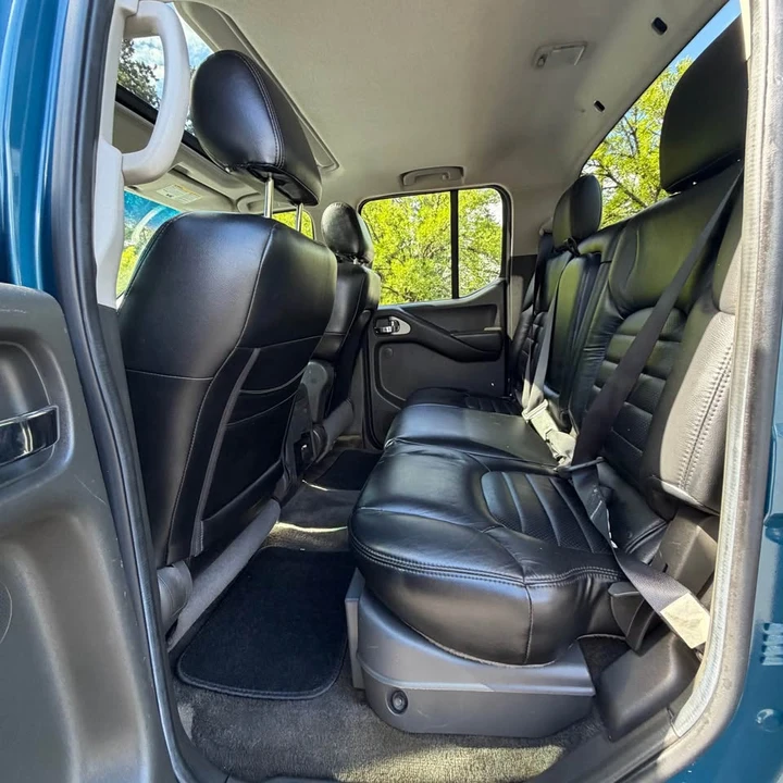 2005 Nissan Frontier 2nd Gen - Image 9 of 11