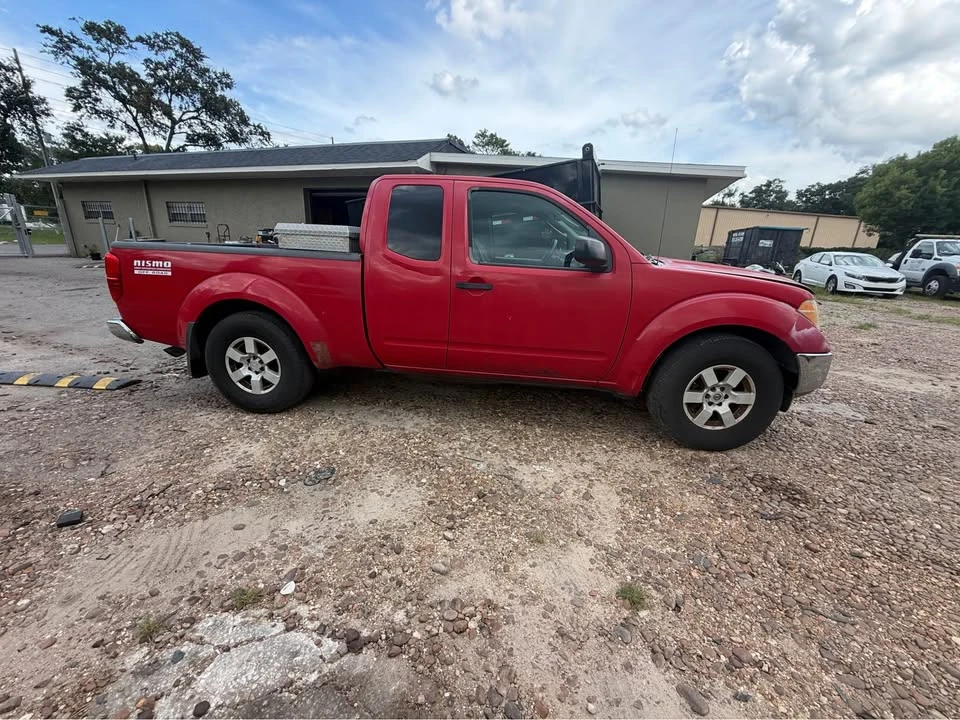 2005 Nissan Frontier 2nd Gen - Image 4 of 10