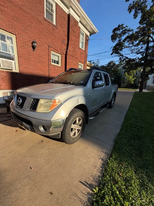 2005 Nissan Frontier 2nd Gen - Image 4 of 6