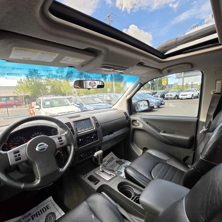 2005 Nissan Frontier 2nd Gen - Image 12 of 18