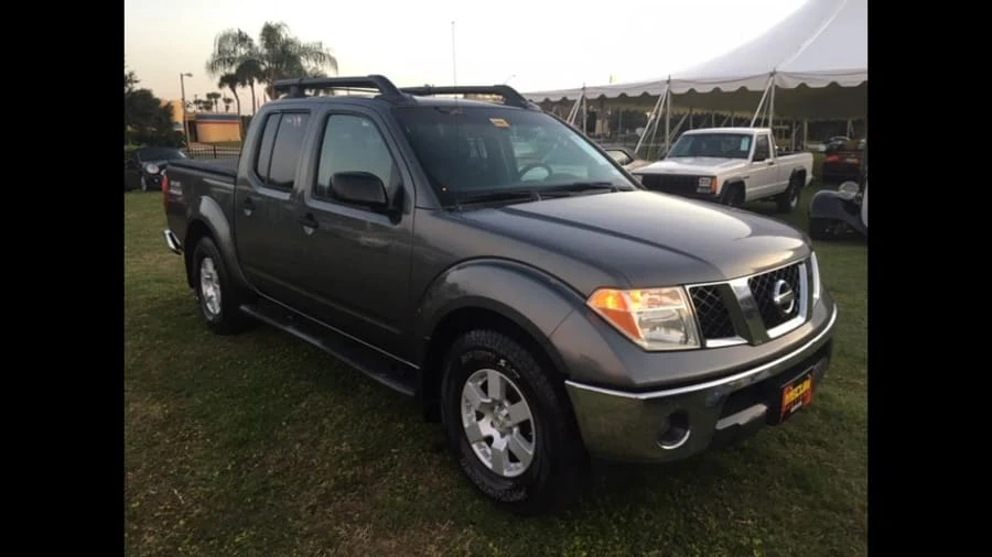 2005 Nissan Frontier 2nd Gen - Image 5 of 5
