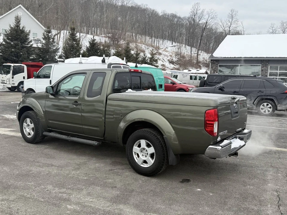 2005 Nissan Frontier 2nd Gen - Image 4 of 12