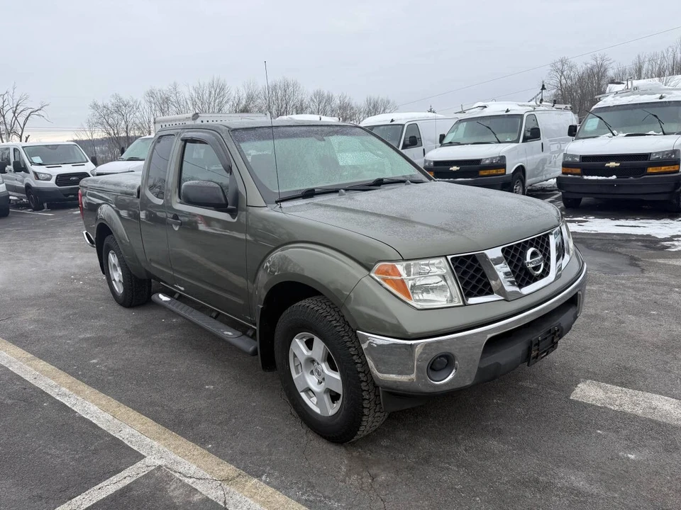 2005 Nissan Frontier 2nd Gen - Image 9 of 12
