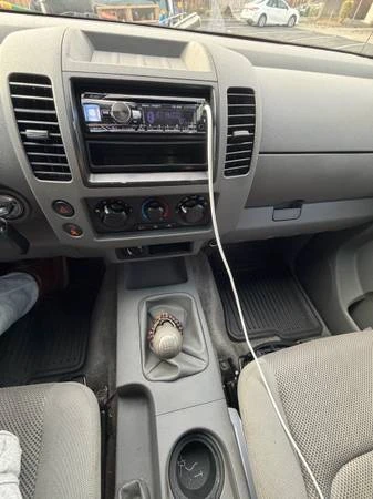 2005 Nissan Frontier 2nd Gen - Image 2 of 11